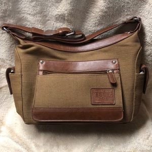 New RELIC shoulder purse